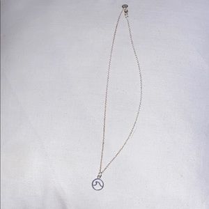 Puravida wave necklace